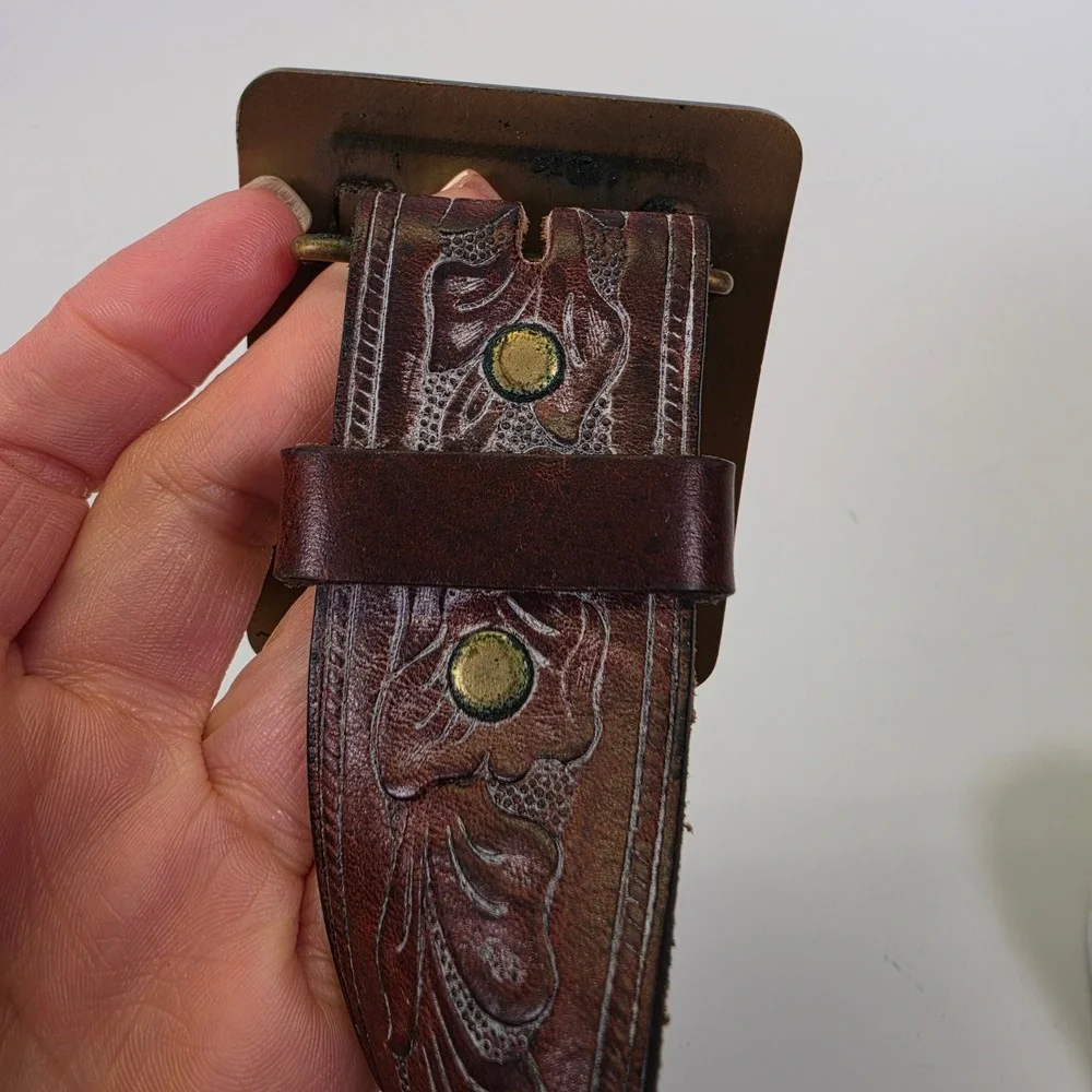 O.C. Tanner detailed waist